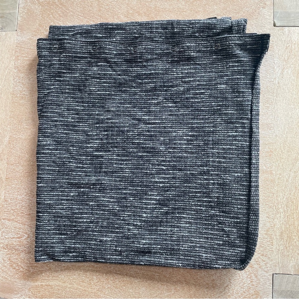 Lululemon Vinyasa Infinity scarf